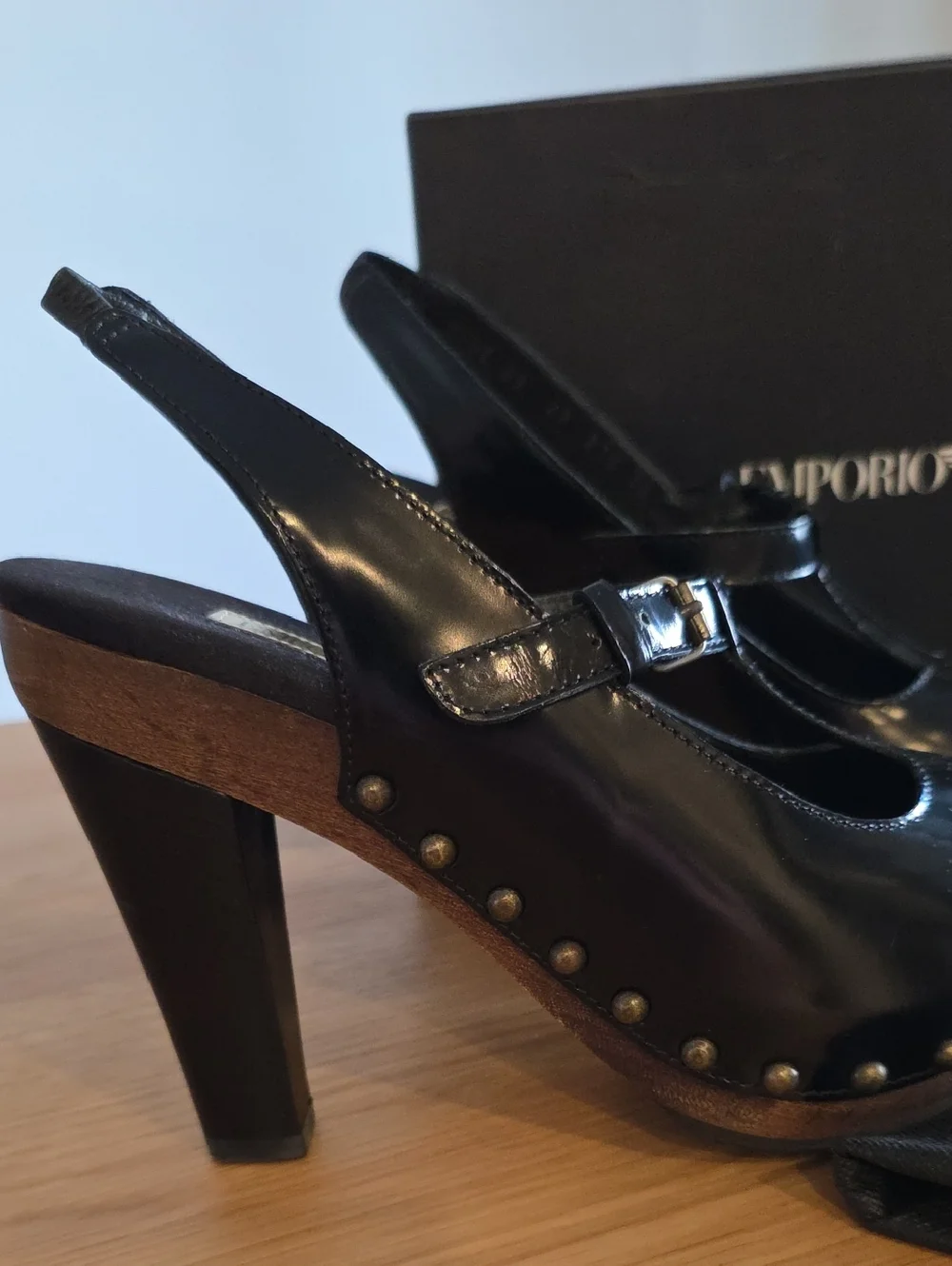 Emporio Armani Hills